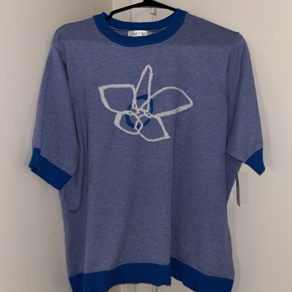 Blue  Short-Sleeve Knit Top with White Floral Motif